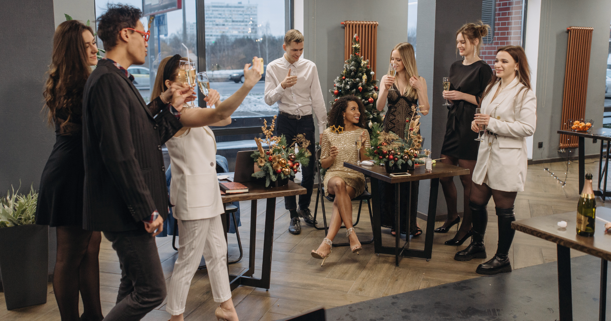 7 Faculty Christmas Gift Ideas To Show Executive Appreciation
