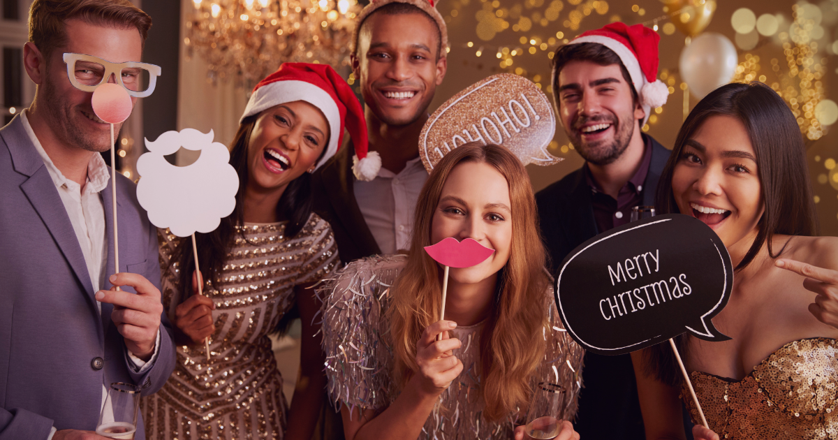 7 Holiday Office Party Gift Ideas That Make Gifting Effortless